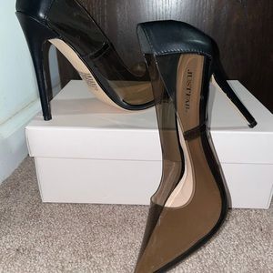 Transparent Black Pump